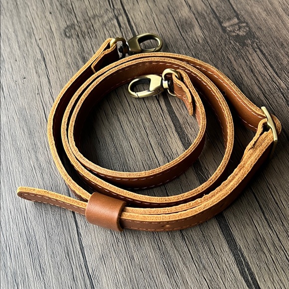 Portland Leather Goods Honey Crossbody Strap with Charm! - Picture 3 of 10
